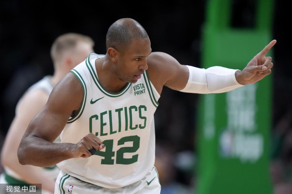 琼斯和余嘉 琼斯和余嘉