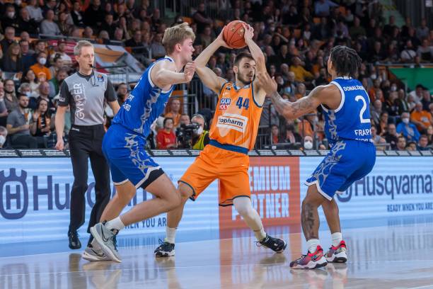 这意味着费 这意味着费