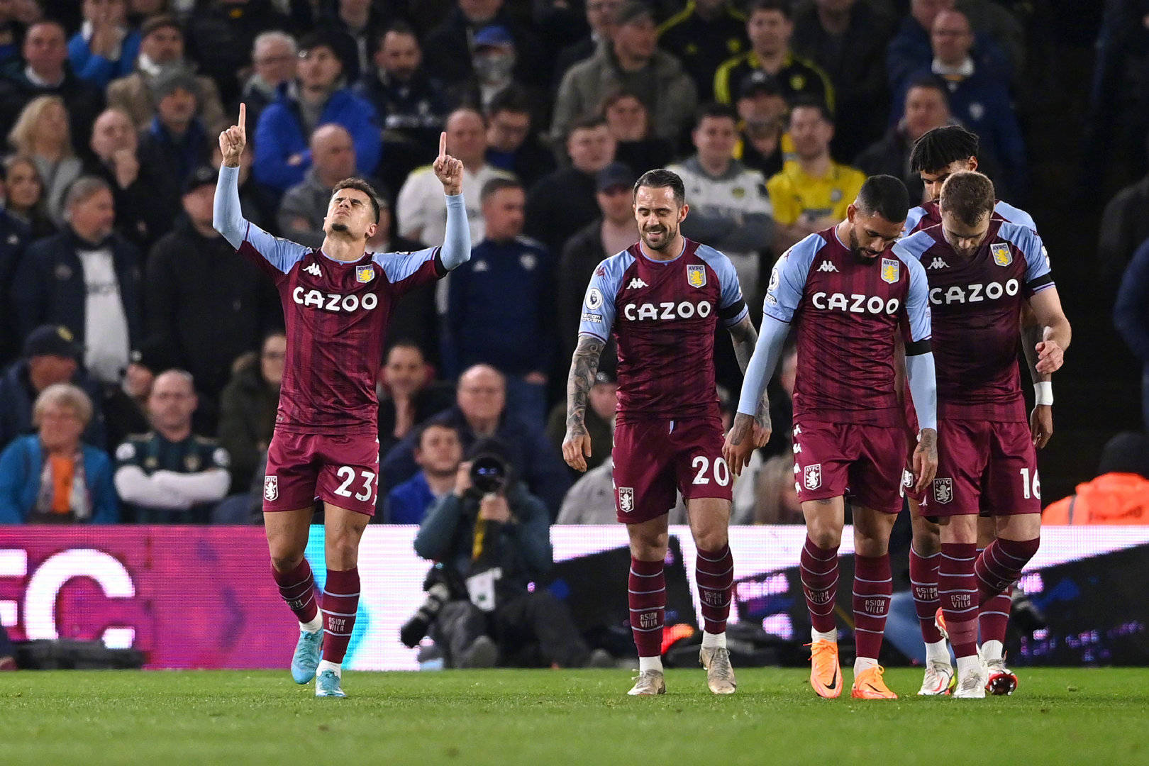 特权背后其 特权背后其